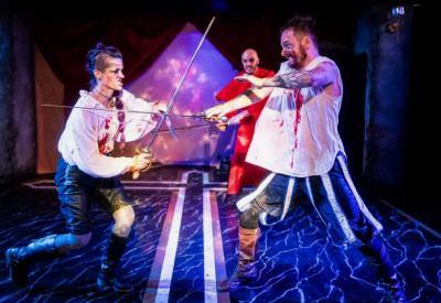 Combat -Centered Babes With Blades Theatre Nails It in 'Duchess of Malfi'