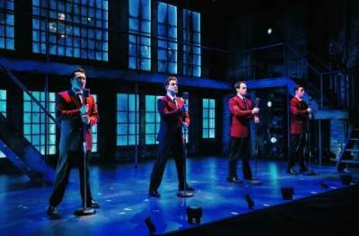 Cast of Jersey Boys at Mercury Theatre