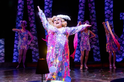 Ginger Minj in Music Theater Works LA CAGE AUX FOLLES now playing through April 3 at the North Shore Center for the Performing Arts in Skokie